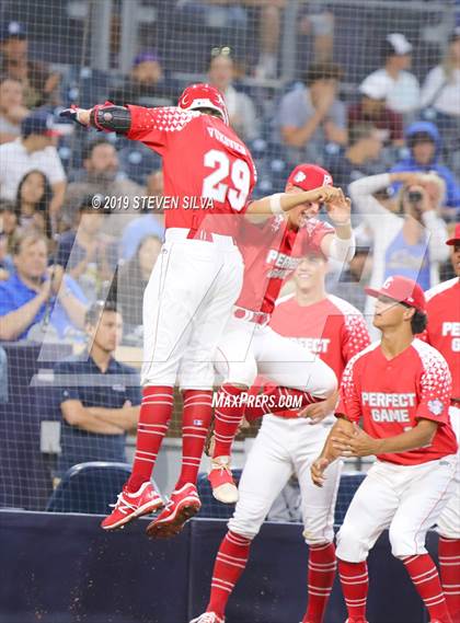 Thumbnail 2 in Perfect Game All-American Classic (East vs. West) photogallery.