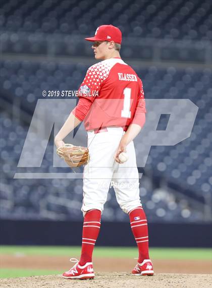 Thumbnail 3 in Perfect Game All-American Classic (East vs. West) photogallery.