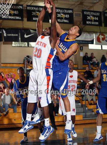 Thumbnail 2 in De La Salle vs Bartow (City of Palms Classic) photogallery.