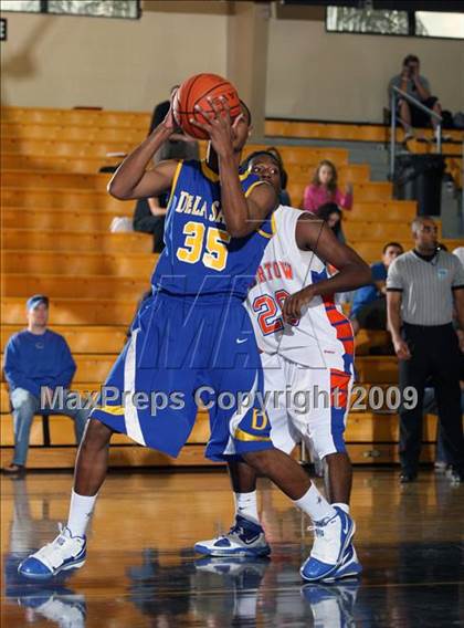 Thumbnail 3 in De La Salle vs Bartow (City of Palms Classic) photogallery.