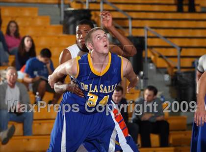 Thumbnail 2 in De La Salle vs Bartow (City of Palms Classic) photogallery.