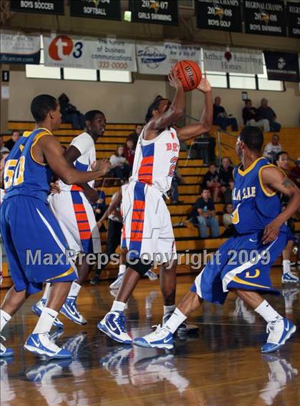 Thumbnail 2 in De La Salle vs Bartow (City of Palms Classic) photogallery.
