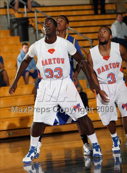 Thumbnail 1 in De La Salle vs Bartow (City of Palms Classic) photogallery.