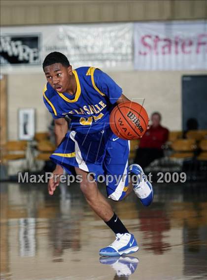 Thumbnail 1 in De La Salle vs Bartow (City of Palms Classic) photogallery.