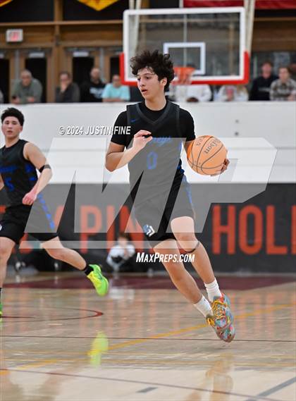 Thumbnail 1 in Carlsbad vs. La Jolla Country Day photogallery.