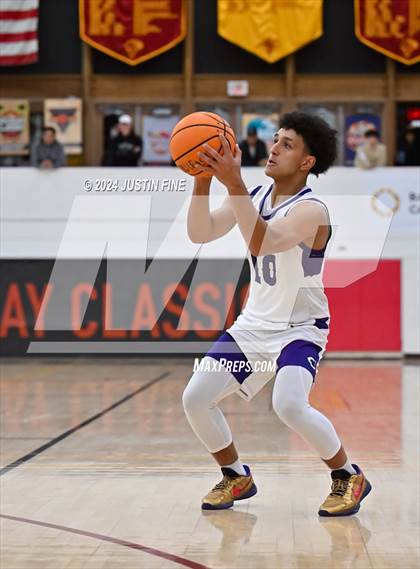 Thumbnail 1 in Carlsbad vs. La Jolla Country Day photogallery.
