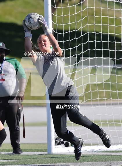 Thumbnail 1 in Cedar Valley @ Olympus (UHSAA 5A Quarterfinal) photogallery.