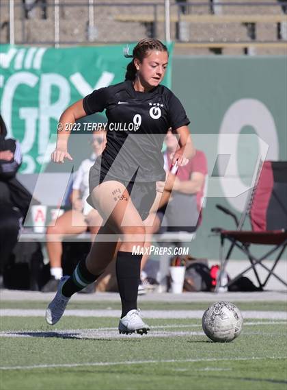 Thumbnail 3 in Cedar Valley @ Olympus (UHSAA 5A Quarterfinal) photogallery.