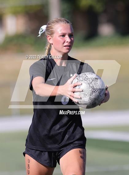 Thumbnail 2 in Cedar Valley @ Olympus (UHSAA 5A Quarterfinal) photogallery.