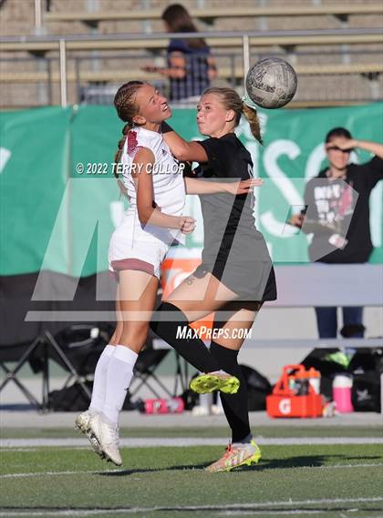 Thumbnail 3 in Cedar Valley @ Olympus (UHSAA 5A Quarterfinal) photogallery.