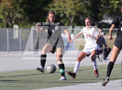 Thumbnail 3 in Cedar Valley @ Olympus (UHSAA 5A Quarterfinal) photogallery.