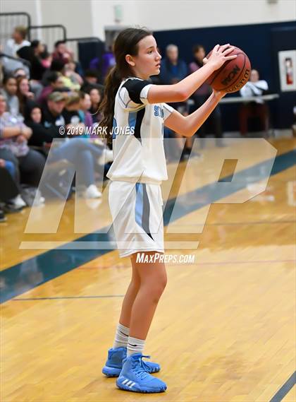 Thumbnail 3 in Greenway vs. Deer Valley (Skyhawks' Thanksgiving Tournament) photogallery.