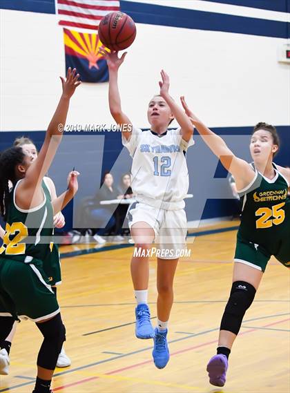 Thumbnail 2 in Greenway vs. Deer Valley (Skyhawks' Thanksgiving Tournament) photogallery.