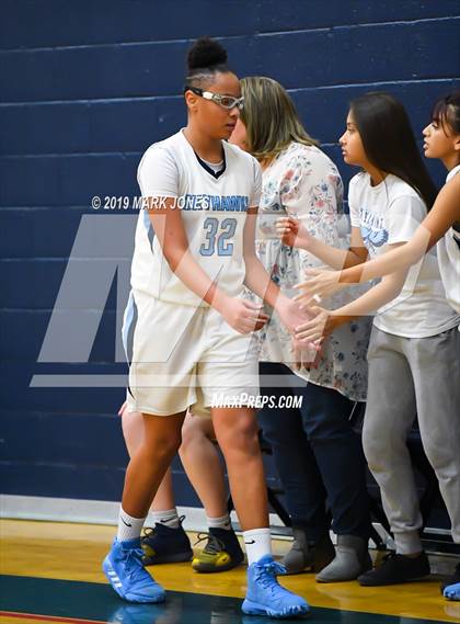 Thumbnail 1 in Greenway vs. Deer Valley (Skyhawks' Thanksgiving Tournament) photogallery.