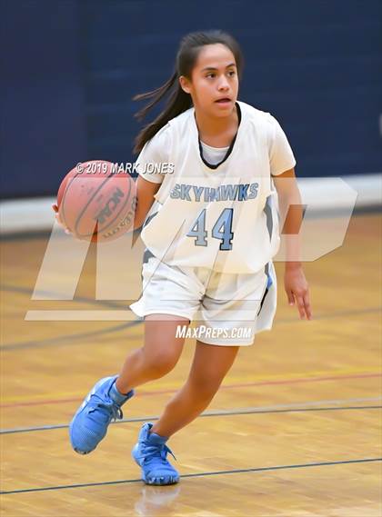Thumbnail 3 in Greenway vs. Deer Valley (Skyhawks' Thanksgiving Tournament) photogallery.