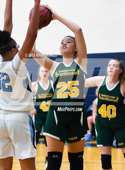 Thumbnail 3 in Greenway vs. Deer Valley (Skyhawks' Thanksgiving Tournament) photogallery.