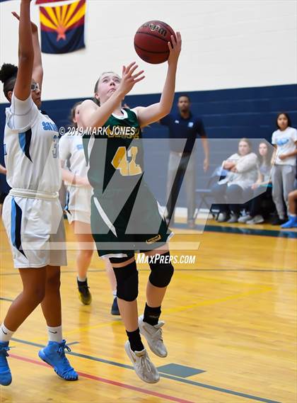 Thumbnail 3 in Greenway vs. Deer Valley (Skyhawks' Thanksgiving Tournament) photogallery.