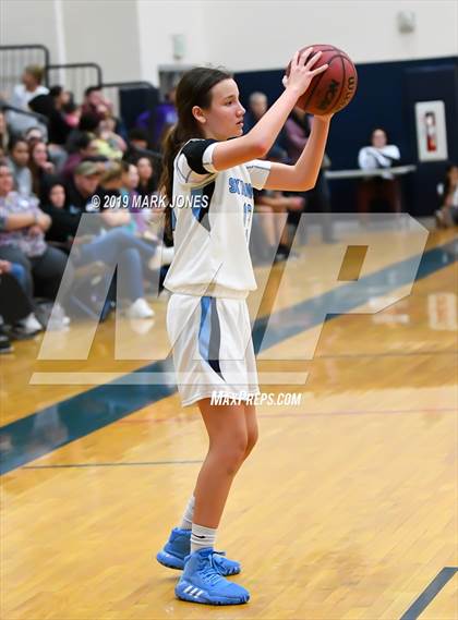 Thumbnail 1 in Greenway vs. Deer Valley (Skyhawks' Thanksgiving Tournament) photogallery.
