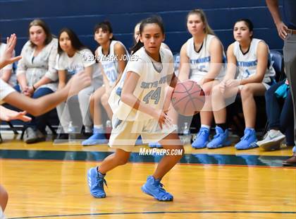 Thumbnail 2 in Greenway vs. Deer Valley (Skyhawks' Thanksgiving Tournament) photogallery.