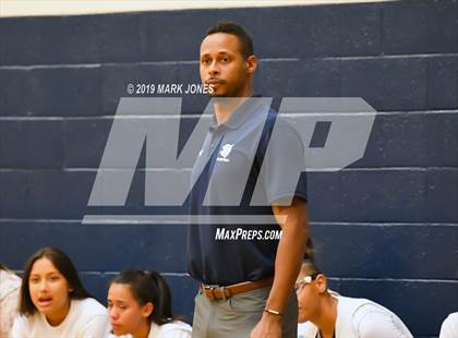 Thumbnail 1 in Greenway vs. Deer Valley (Skyhawks' Thanksgiving Tournament) photogallery.