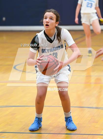 Thumbnail 1 in Greenway vs. Deer Valley (Skyhawks' Thanksgiving Tournament) photogallery.