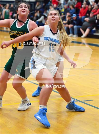 Thumbnail 2 in Greenway vs. Deer Valley (Skyhawks' Thanksgiving Tournament) photogallery.