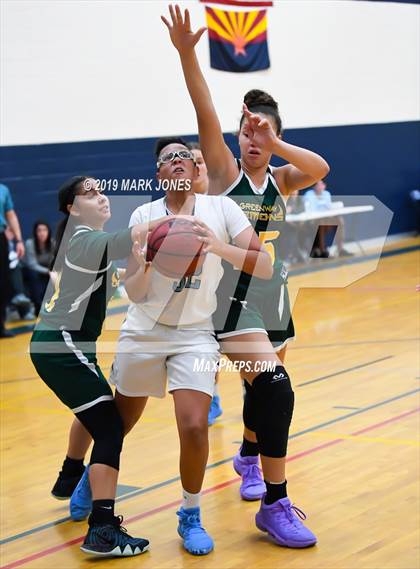 Thumbnail 2 in Greenway vs. Deer Valley (Skyhawks' Thanksgiving Tournament) photogallery.