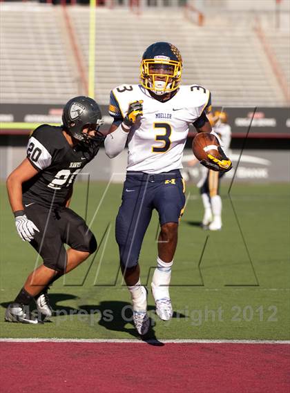 Thumbnail 3 in Archbishop Moeller vs Lakota East (OHSAA Playoffs) photogallery.