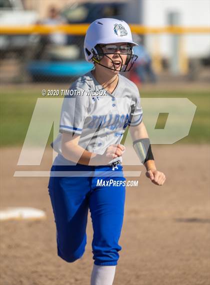 Thumbnail 2 in North Platte vs Lincoln Northeast (NSAA A4 District Playoff) photogallery.