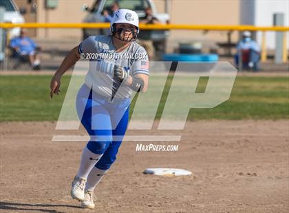 Thumbnail 2 in North Platte vs Lincoln Northeast (NSAA A4 District Playoff) photogallery.