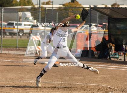 Thumbnail 2 in North Platte vs Lincoln Northeast (NSAA A4 District Playoff) photogallery.