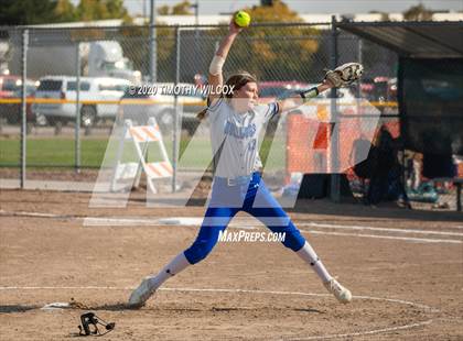 Thumbnail 2 in North Platte vs Lincoln Northeast (NSAA A4 District Playoff) photogallery.