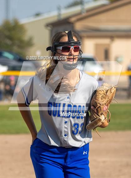 Thumbnail 2 in North Platte vs Lincoln Northeast (NSAA A4 District Playoff) photogallery.