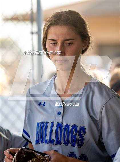 Thumbnail 2 in North Platte vs Lincoln Northeast (NSAA A4 District Playoff) photogallery.