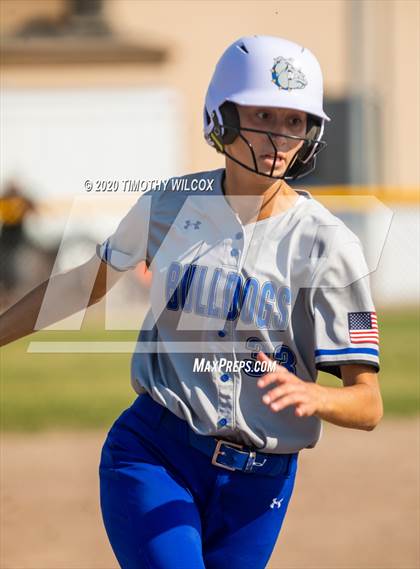 Thumbnail 2 in North Platte vs Lincoln Northeast (NSAA A4 District Playoff) photogallery.