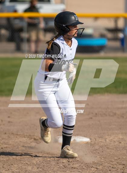 Thumbnail 1 in North Platte vs Lincoln Northeast (NSAA A4 District Playoff) photogallery.