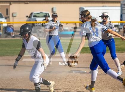 Thumbnail 2 in North Platte vs Lincoln Northeast (NSAA A4 District Playoff) photogallery.