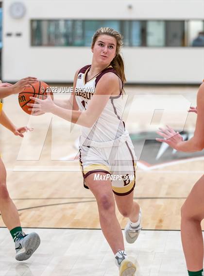 Thumbnail 1 in Brebeuf Jesuit Preparatory vs Greenwood (Park Tudor Shootout) photogallery.