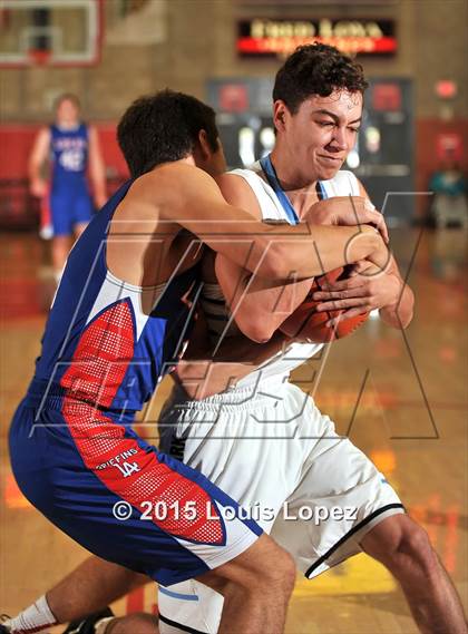 Thumbnail 1 in Los Alamitos vs. Villa Park (Nike Extravaganza) photogallery.