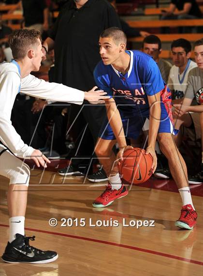 Thumbnail 1 in Los Alamitos vs. Villa Park (Nike Extravaganza) photogallery.
