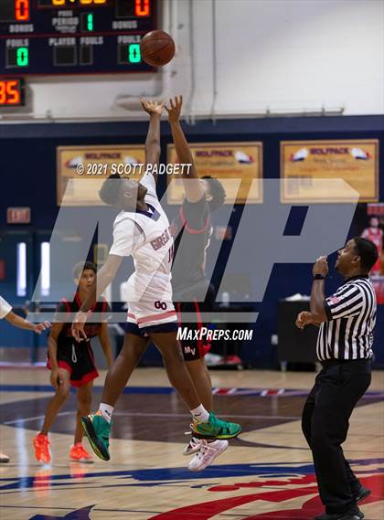 Thumbnail 3 in Great Oak vs Murrieta Valley photogallery.