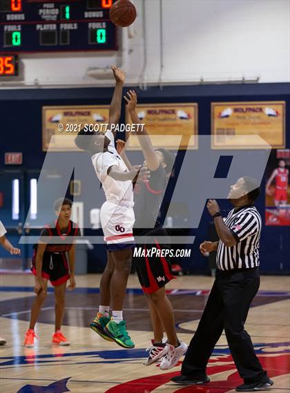 Thumbnail 1 in Great Oak vs Murrieta Valley photogallery.