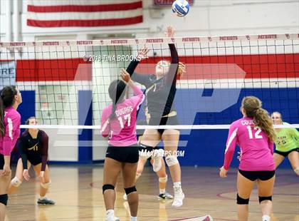 Thumbnail 2 in Croatan vs. Dixon photogallery.