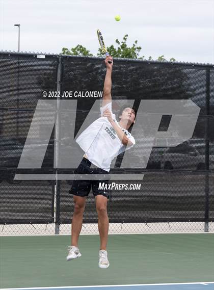 Thumbnail 2 in Reagan [Ronald] vs West Brook (UIL 6A Boys Singles State Quarterfinal) photogallery.