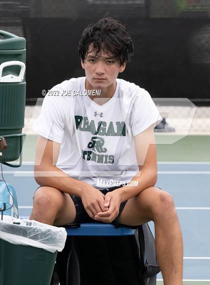 Thumbnail 3 in Reagan [Ronald] vs West Brook (UIL 6A Boys Singles State Quarterfinal) photogallery.