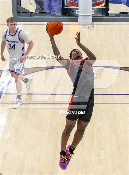 Thumbnail 2 in iSchool of Lewisville @ Lehi (Holiday Hoopfest) photogallery.