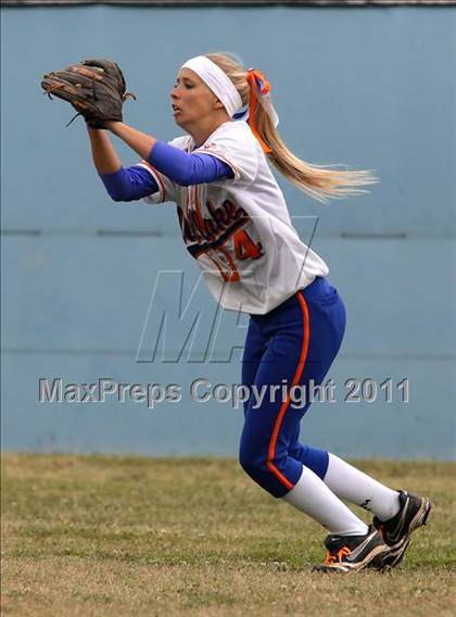 Thumbnail 3 in Westlake @ Oaks Christian (Valley Classic) photogallery.