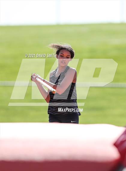 Thumbnail 1 in KC Suburban Red Conf. Champ. - Girls Field photogallery.
