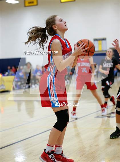 Thumbnail 1 in West vs. Ben Lomond (South Mountain Holiday Classic) photogallery.