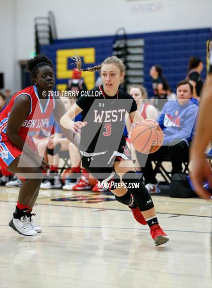 Thumbnail 1 in West vs. Ben Lomond (South Mountain Holiday Classic) photogallery.